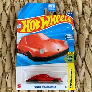 Hot Wheels Red Porsche 911 Carrera Clip Diecast Toy Car Key Fob Ornament 2025 🆕